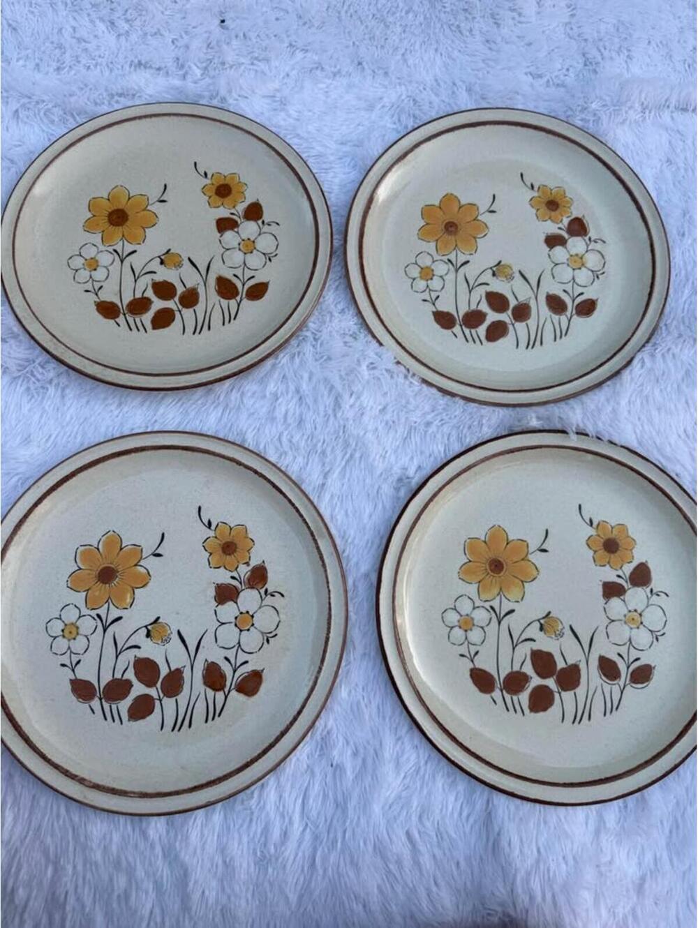 Vintage 1970s Stoneware Floral Plates Set of 4